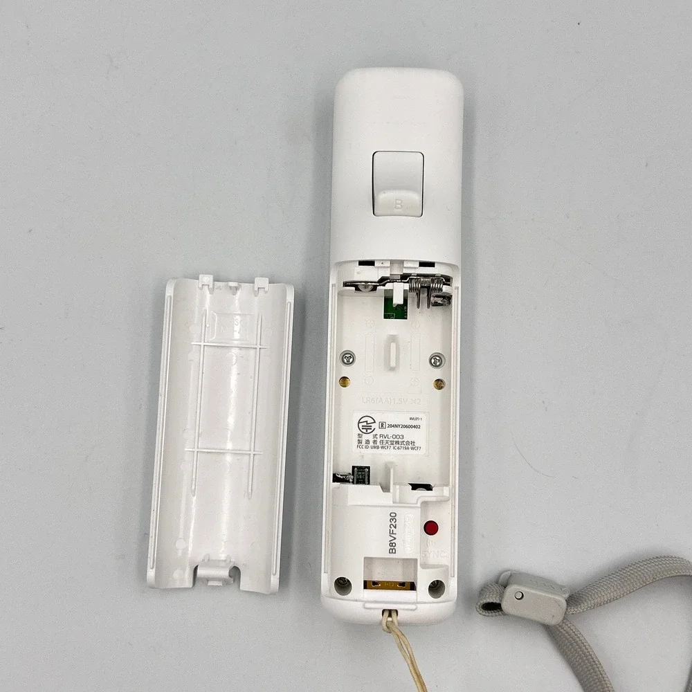 Nintendo Wii Remote Controller RVL-003 White Wireless Motion Gaming Wand‎ Strap